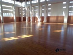 較好的運動木地板很滑怎么辦